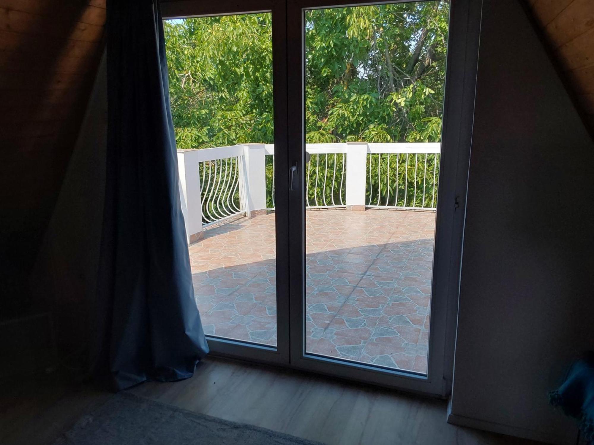 Tuerkiz Apartman - 5 Szobas 13 Fos Apartmanhaz 4Km A Balaton- Balatonszabadi Fürdőtelep Zewnętrze zdjęcie